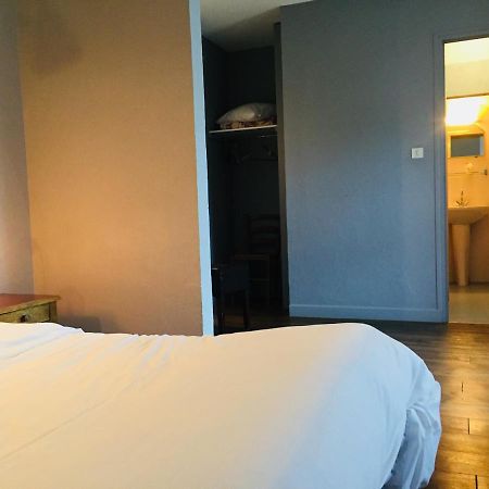 Hotel Linette อูมอง-ทูบราค ภายนอก รูปภาพ