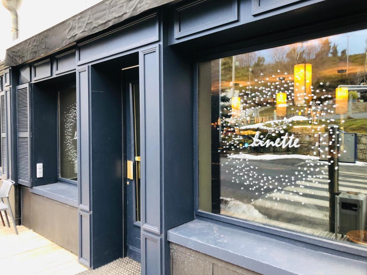Hotel Linette อูมอง-ทูบราค ภายนอก รูปภาพ